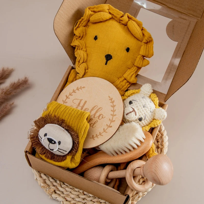 Baby Bath Set Cotton Blanket 7PCS Gift Box Wooden Crochet Rattle Brush Bracelet Towel For Baby Shower Gift