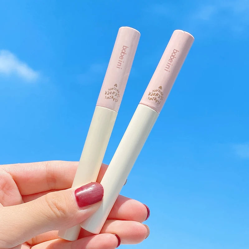 Waterproof Mascara is long-lasting and non-smudge