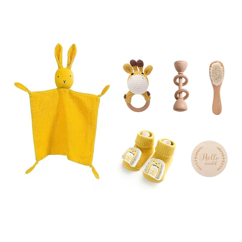 Baby Bath Set Cotton Blanket 7PCS Gift Box Wooden Crochet Rattle Brush Bracelet Towel For Baby Shower Gift