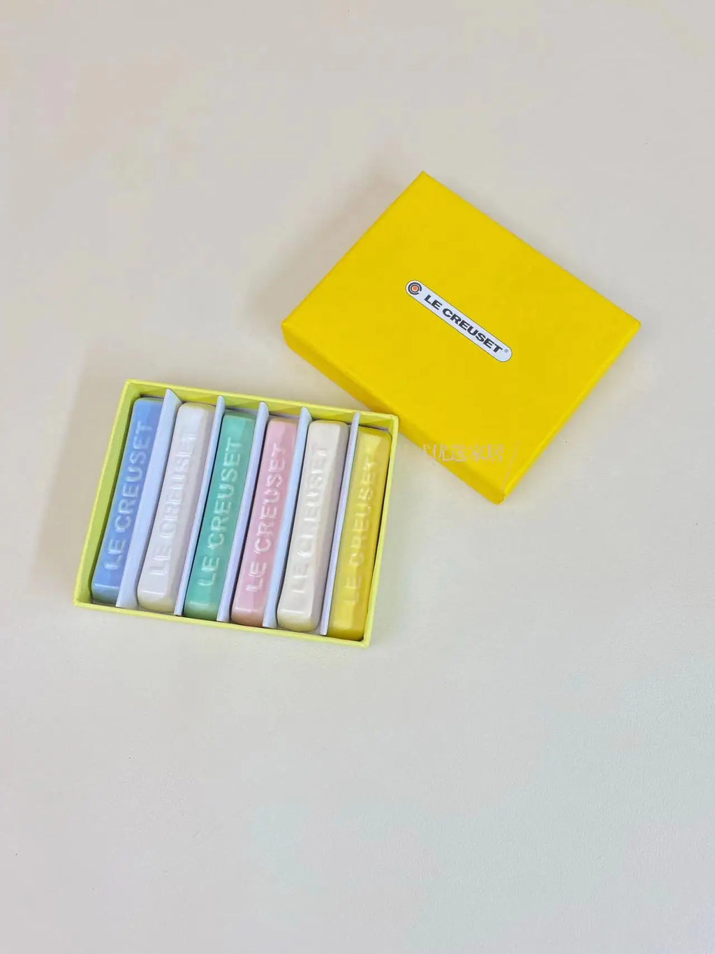 LE CREUSET Rainbow Ceramic Chopsticks Set Gift Box Colorful Tableware Kitchen Dining Accessories