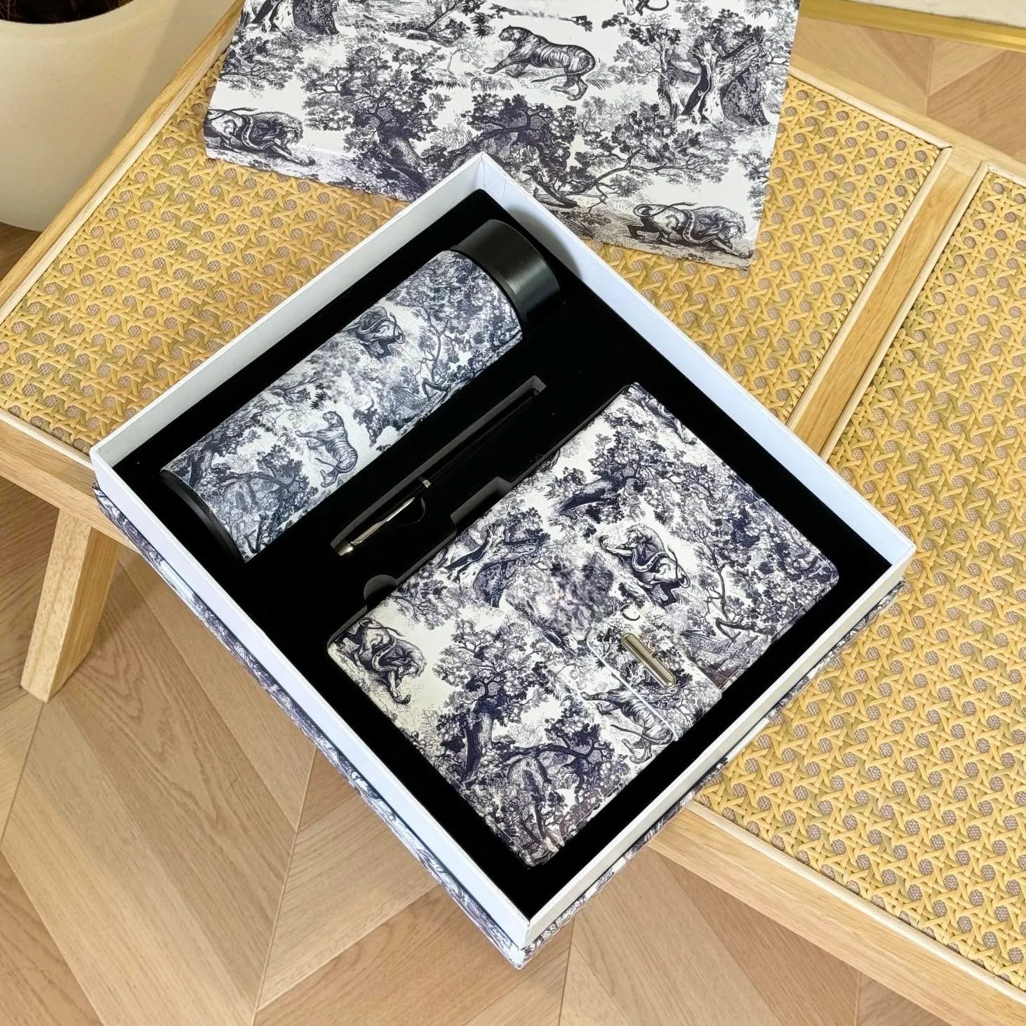 Holiday Luxury Gift Sets